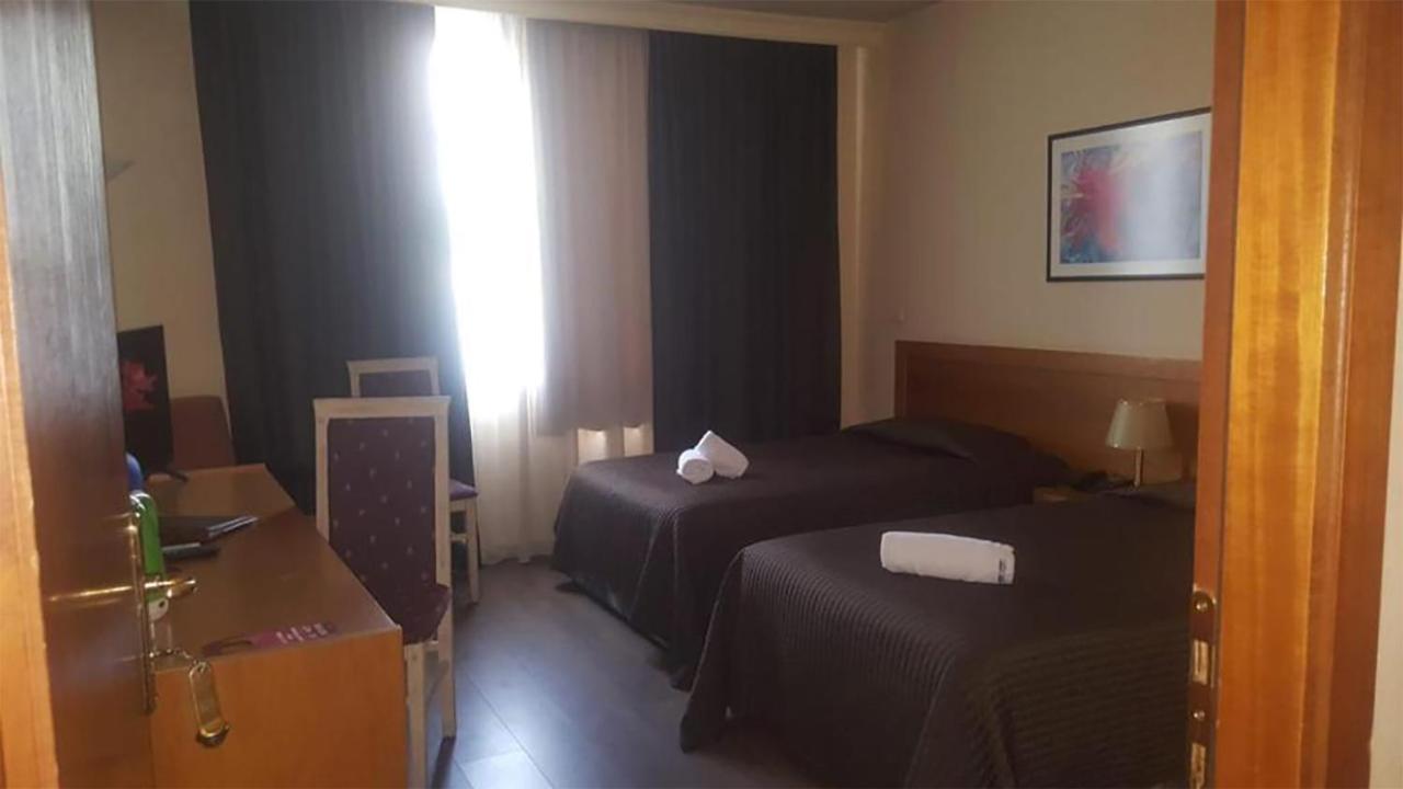 Hotel Doro City Tirana Exterior photo
