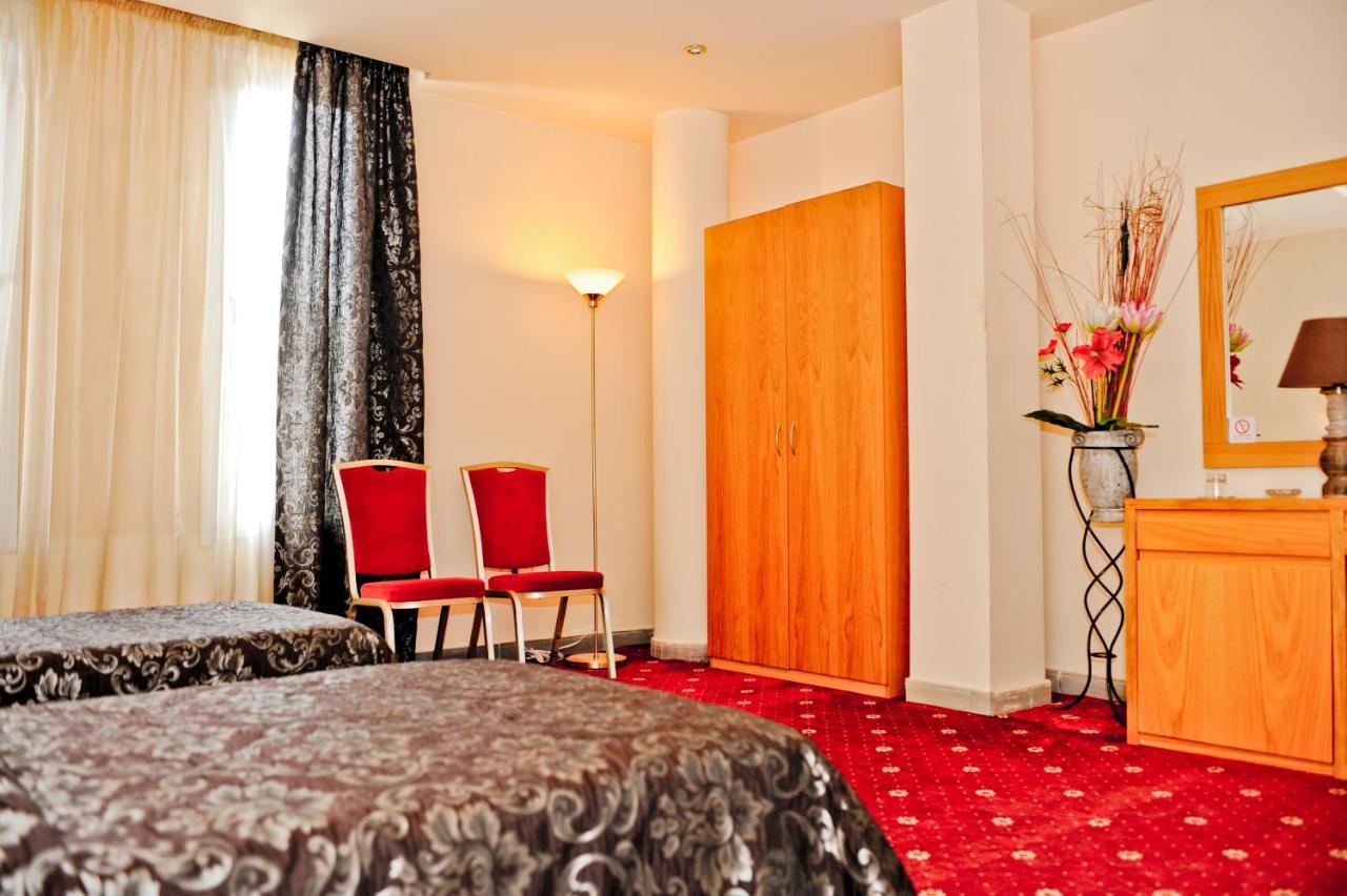Hotel Doro City Tirana Exterior photo