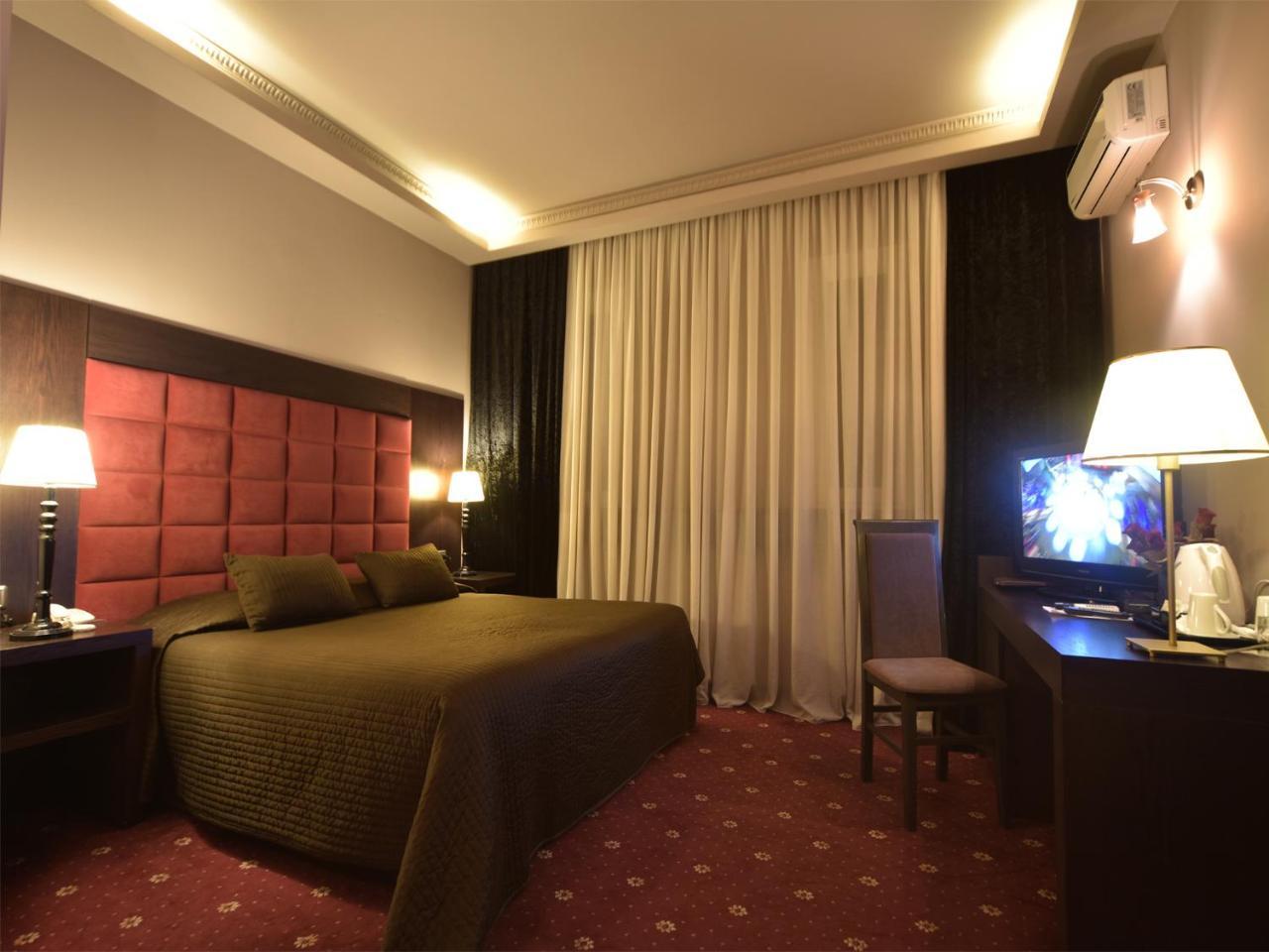 Hotel Doro City Tirana Exterior photo